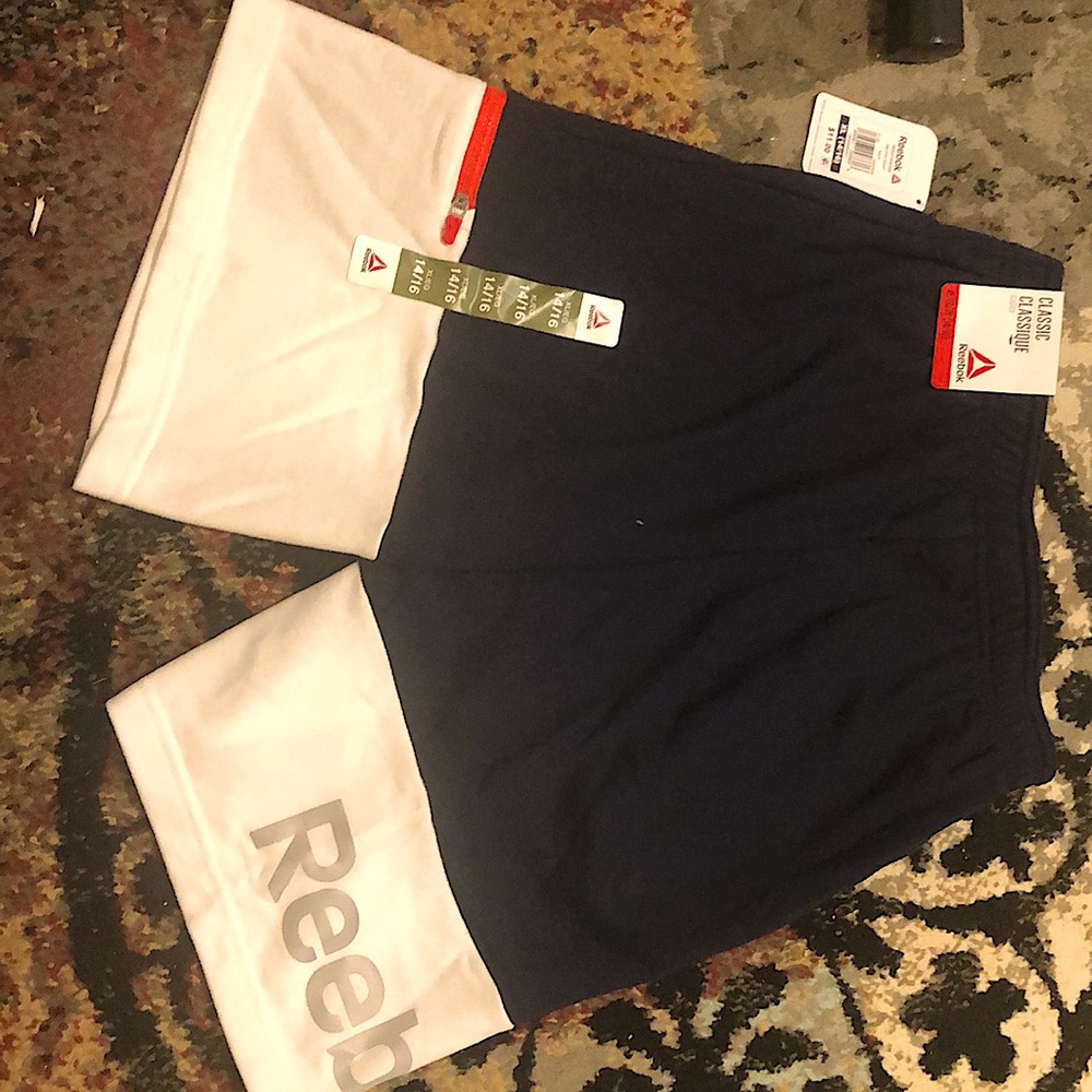 It is a brand new kid shorts